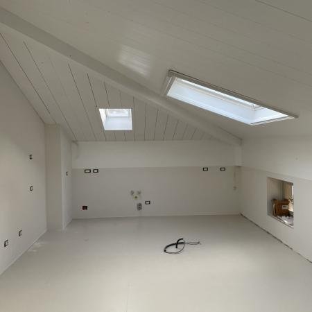 Soffitto di legno in smalto